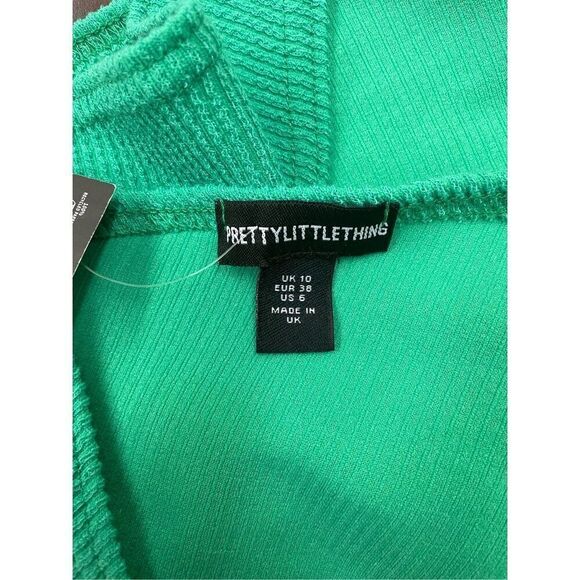 NWT Pretty Little Things Bright Green Crinkle Rib One Shoulder Cut Out Crop Top - Picture 6 of 8